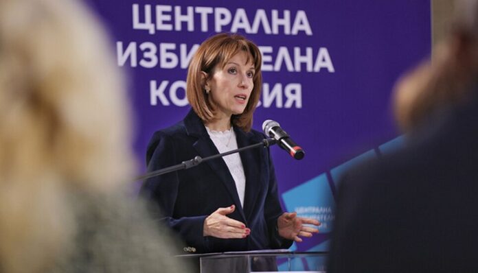 Камелия Нейкова: Никой не е оказвал натиск на мен или членовете на ЦИК
