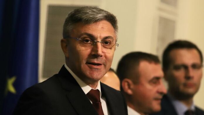 Карадайъ: Законодателната власт не функционира