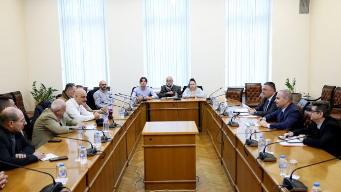 Караджов: Ще подкрепя всяка добра инициатива за безопасността на таксиметровите водачи