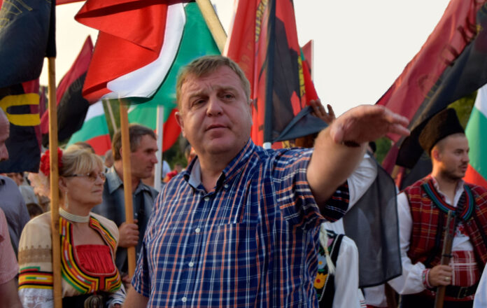 Каракачанов е за спешно приемане на плановете за Витоша