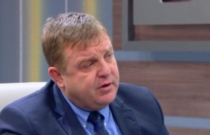Каракачанов скочи на Костадинов и сглобката. Остри думи
