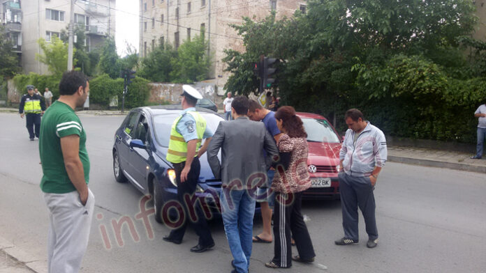 Катастрофа блокира движението в Кюстендил
