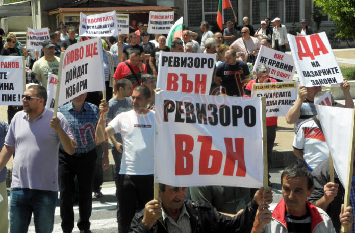 Казанджии блокираха Е-79 в Кресна