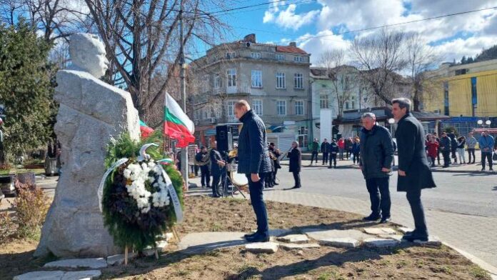Кюстендил отбеляза 50 години от смъртта на Димитър Пешев