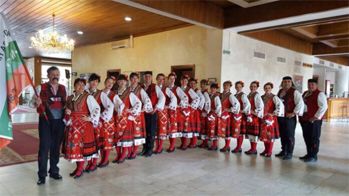 Клуб за народни танци 