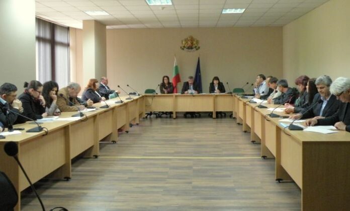 Кметовете на Самоков и Сапарева баня поискаха изграждане на курорт „Дестинация Рила“ като общ проект