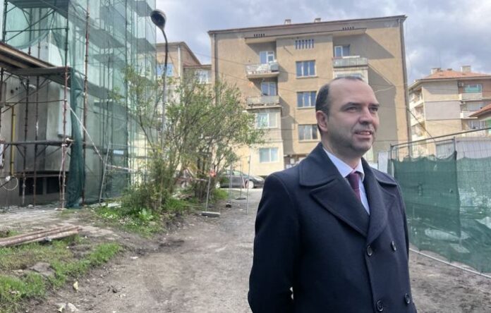 Кметът инж. Огнян Атанасов: 23 блока ще бъдат санирани в Кюстендил