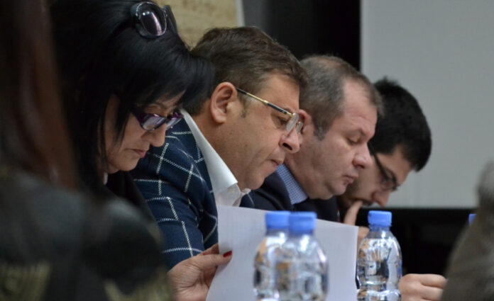 Кметът Камбитов бе преизбран с пълно мнозинство за председател на СЮЗО