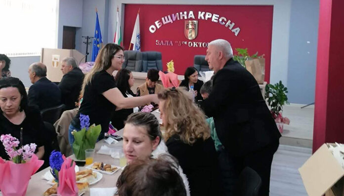Кметът на Кресна поздрави дамите за 8 март