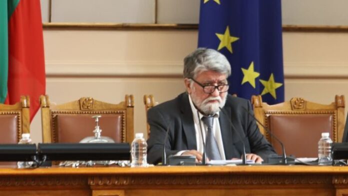 Коалицията на хартиената бюлетина подкрепи Рашидов за шеф на НС