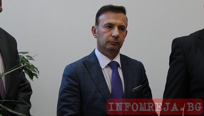 Коцев ще работи извън МВР