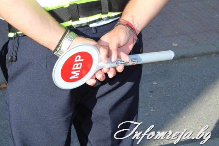 Кола блъсна пешеходка