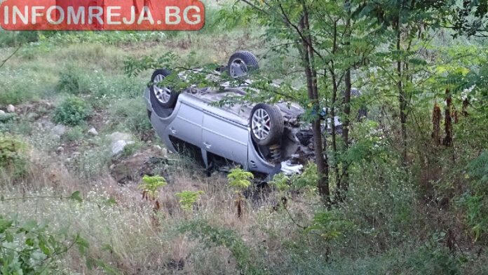 Кола падна в дере в Кресненско
