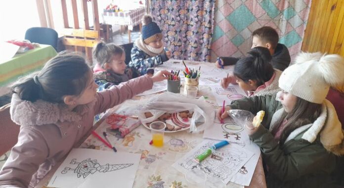 Коледен базар в Скриняно подпомага местното читалище