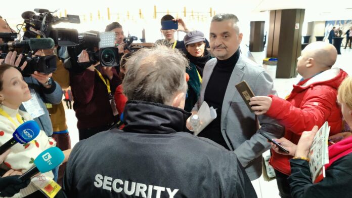 Конгресът на БСП започна с високо напрежение
