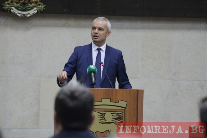 Костадинов дава акъл на Радев да сезира КС