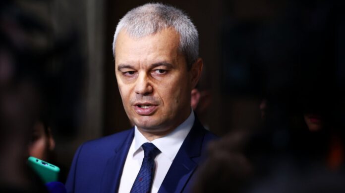 Костадинов: Държавата е заложник на Пеевски
