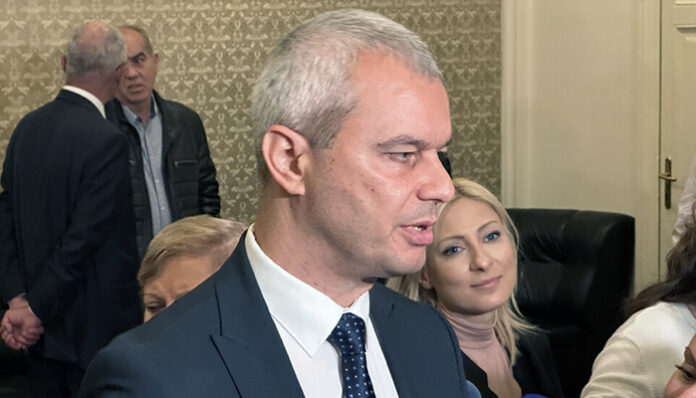 Костадинов: ГЕРБ започва да мисли като „Възраждане”