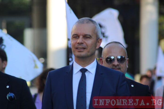 Костадинов пита Борисов: Докога ще позволява на Пеевски да го унижава?