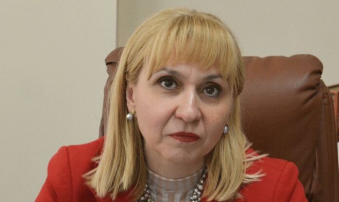 Ковачева: Лоша организация държи с часове прави хора с увреждания пред ТЕЛК