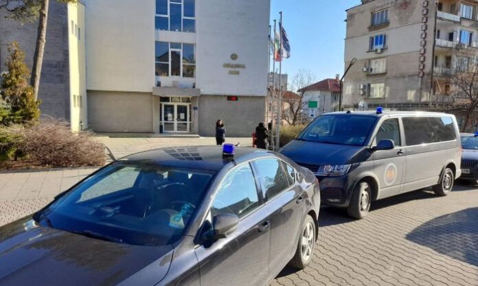КПКОНПИ проверява Община Лом