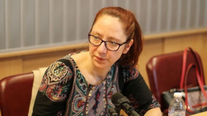 Красимира Величкова: Кризата ще доведе до спад в дарителството