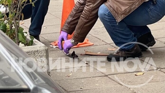 Криминално проявен е намушкан с 40-сантиметров щик в центъра на Бургас