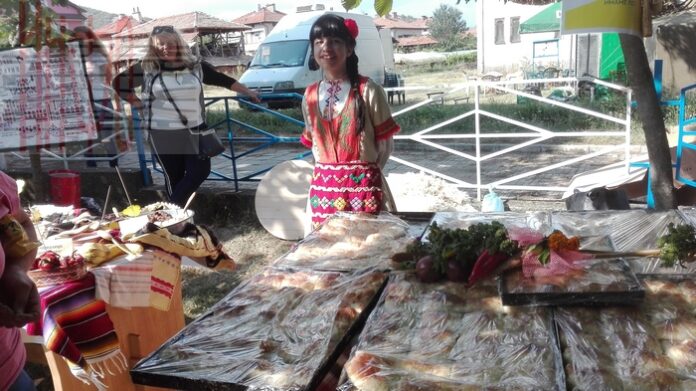 Кулинарният фестивал в Баничан направи своя прощъпалник (СНИМКИ)