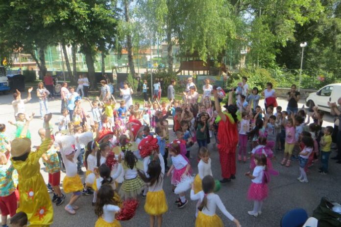 Куп изненади за децата на община Банско по случай Международния ден на детето