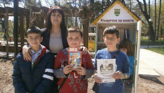 „Къщичка за книги“ посреща посетителите на градския парк в Гоце Делчев