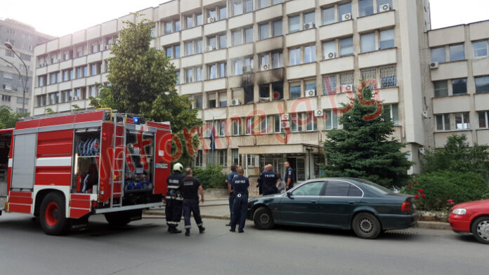Късо съединение причинило пожара в ОДМВР-Кюстендил