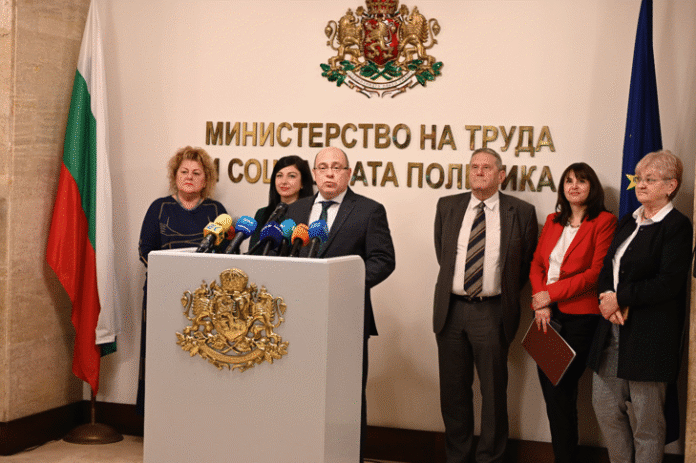 Лазаров: Покупката на имоти по проект „Развитие на социалната икономика“ е при пълна прозрачност