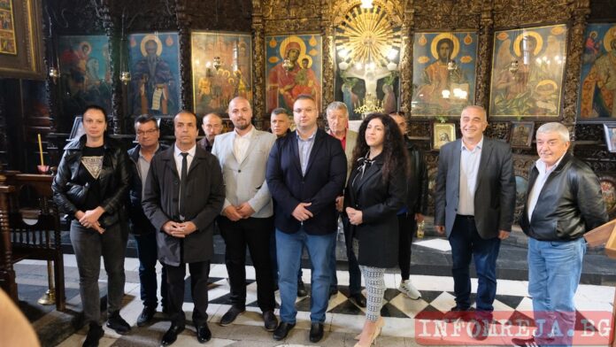 „ЛЕВИЦАТА“ откри предизборната си кампания в Благоевград с водосвет