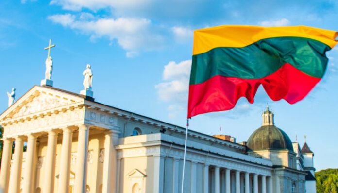 Литва забранява на руснаците да купуват имоти в страната