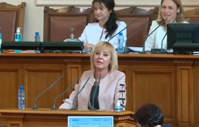 Манолова: Безобразие е в Шумен водата да стане 4