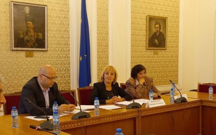 Манолова: Европейската прокуратура е разпитала Илчовски