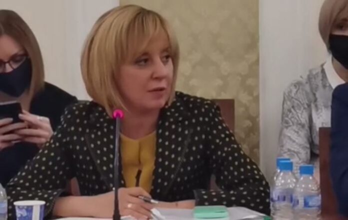 Манолова: Комисията по ревизията показа