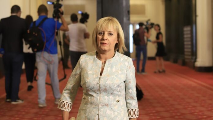 Манолова 