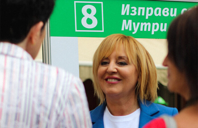 Манолова ще се срещне с граждани в Сандански и Петрич