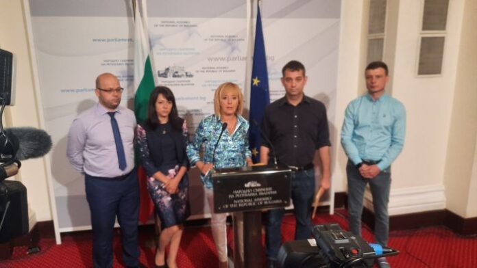 Манолова: В следващите пет години цената на водата ще се увеличи с до 127 %