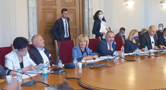Манолова: В спецсъда са гледани 3000 дела по Закона за СРС за 2020 г.