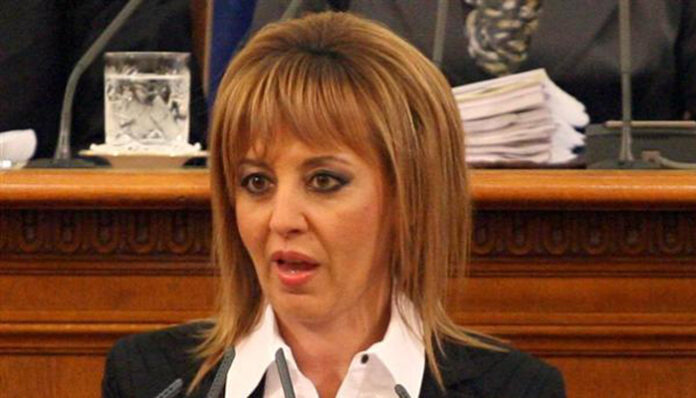 Мая Манолова: Плевнелиев да почерпи