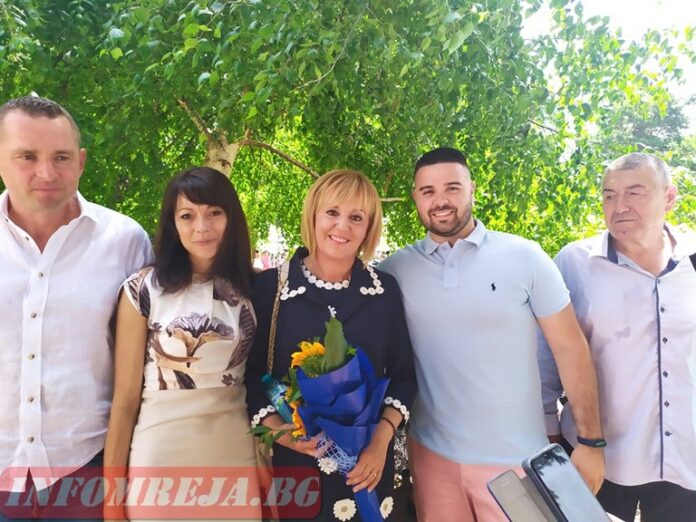 Мая Манолова: Създаваме два фонда за подкрепа на черешопроизводителите
