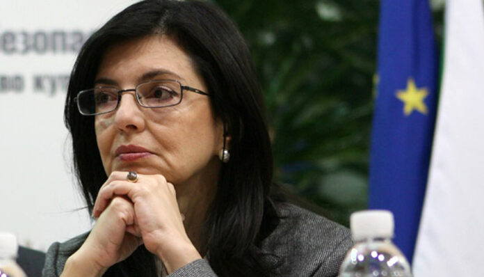 Меглена Кунева прави партия наесен