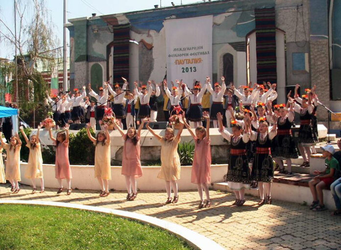 Международният фолклорен фестивал „Пауталия“ 2015 стартира на 3 юли