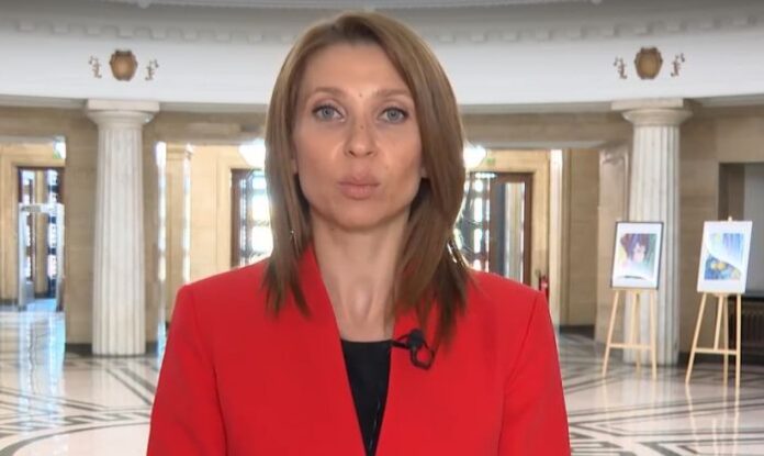 Михайлова: 