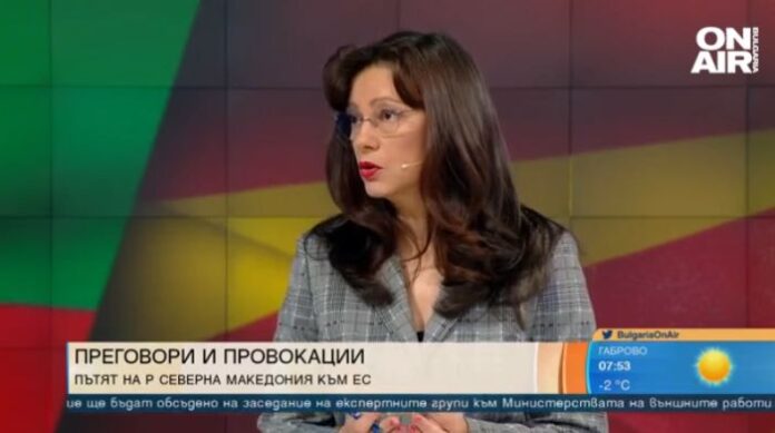 Милена Милотинова: Децата на македонските българи учат лъжи