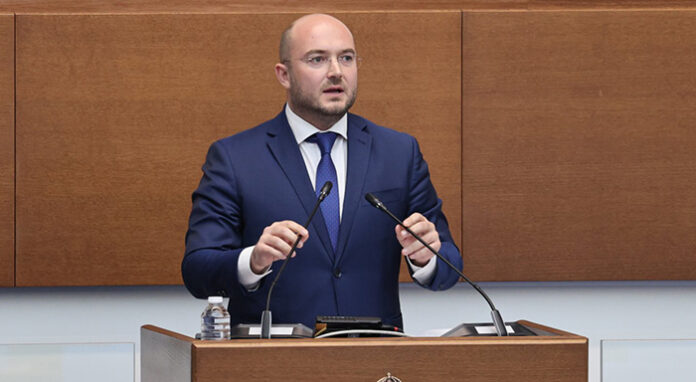 Министър Георгиев представи законодателни промени срещу имотната мафия