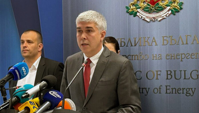 Министър Малинов: Булгаргаз ще претендира щети в размер на 400 млн. евро пред Газпром Експорт
