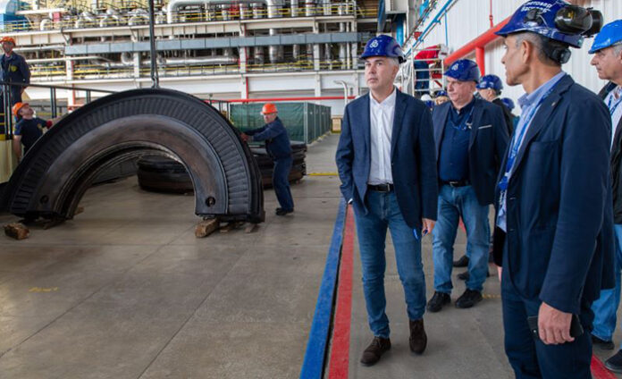 Министър Малинов инспектира ремонта на 6 блок на АЕЦ „Козлодуй“